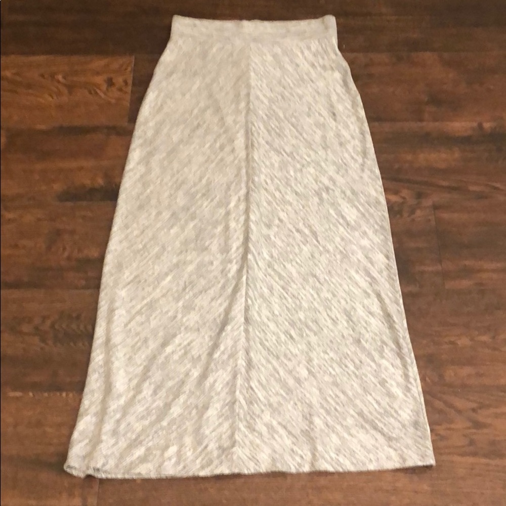 Lou & Grey Gray and White Skirt Size Small